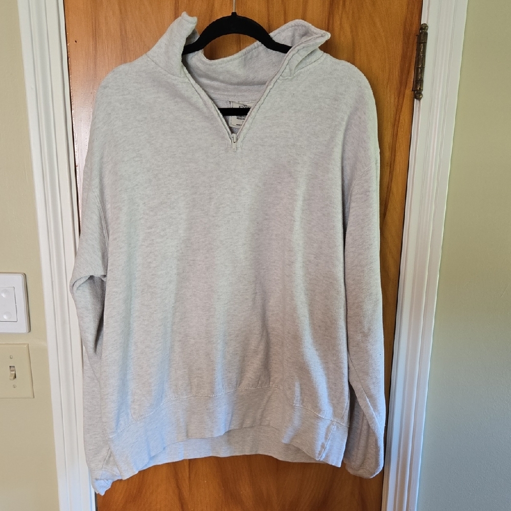 Gray quarter Zip Sweatshirt, L